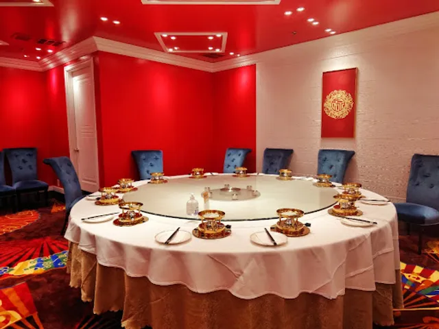 Tang Gong Seafood Restaurant 唐宫海鲜酒楼