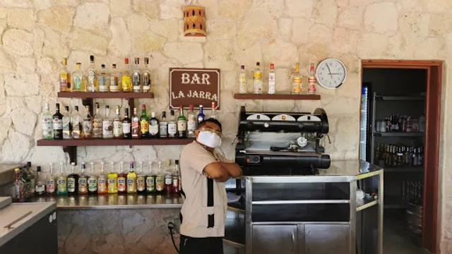 La Jarra Bar