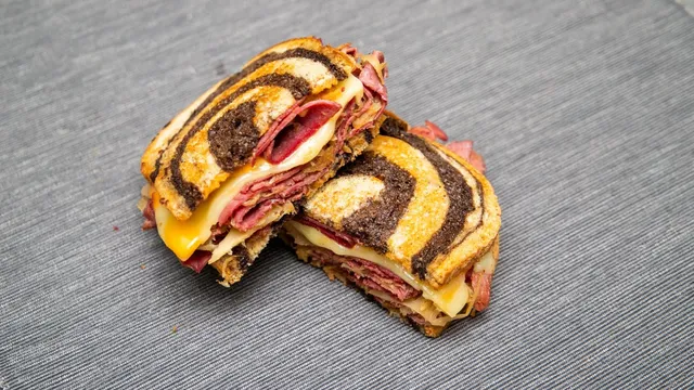 R C's Cape Cod Pizza