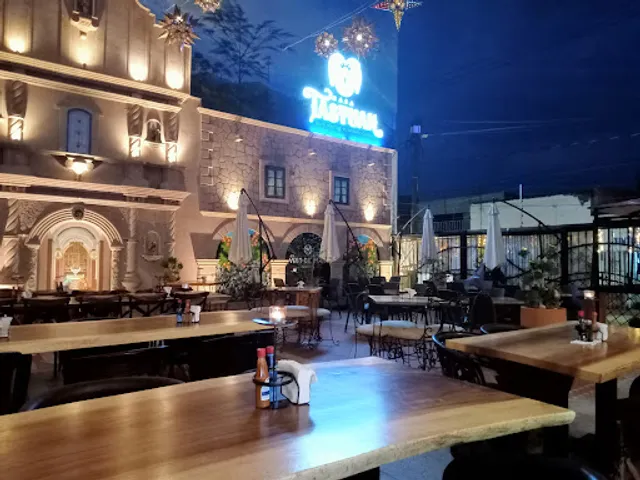 Mariscos Bloom - Seafood Restaurant Bar