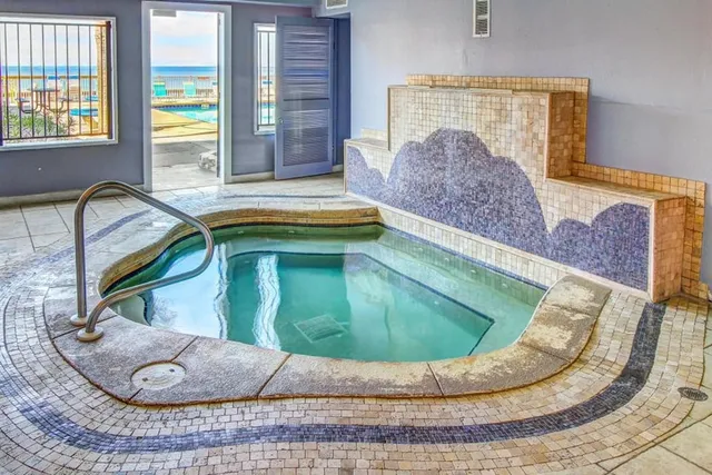 Regency Towers Condo Rentals