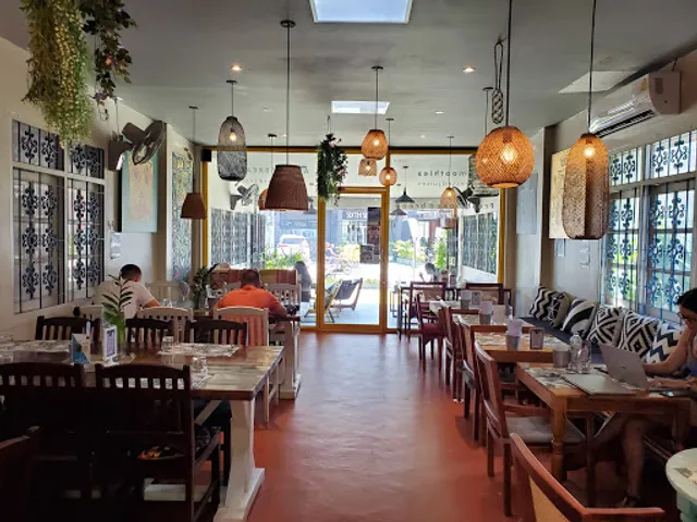 Gallery Cafe Naiharn Phuket