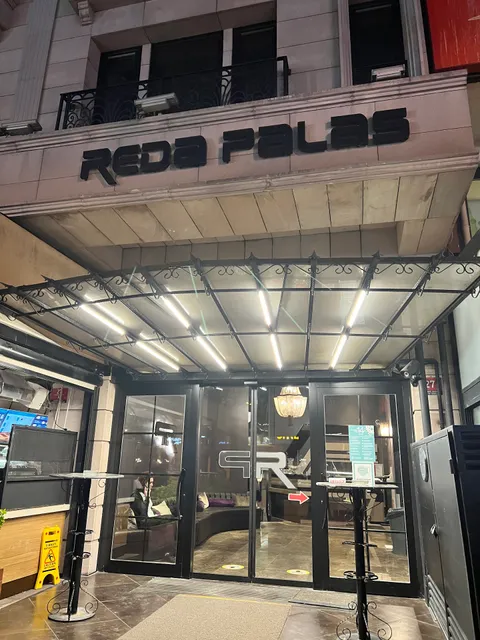 KARANFİL REDA PALAS