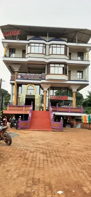 Poornima Lodge