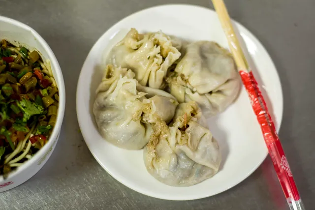 严老幺重油烧麦三鲜豆皮