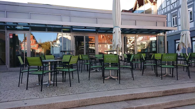 Café Lounge Bar La Piazza