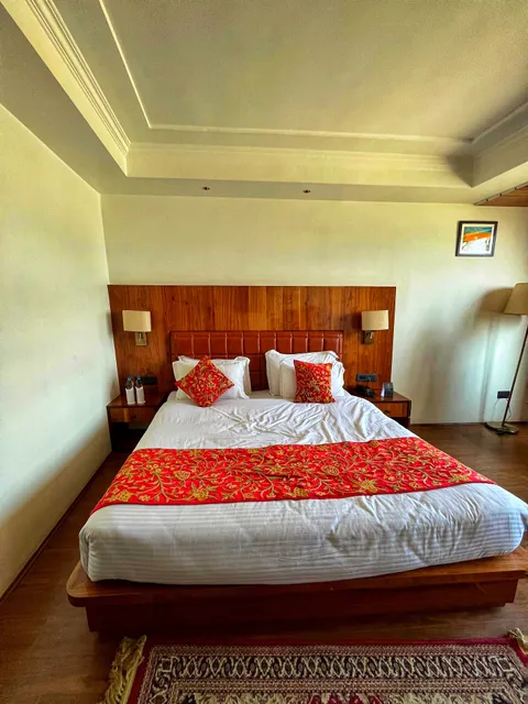 Hotel Heevan & Restaurant