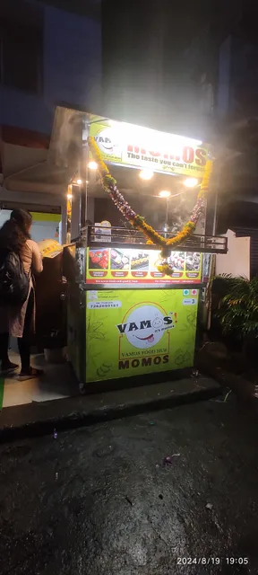 Vamos it's momos - 3