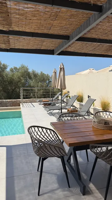 Calmia Fine Living Villas