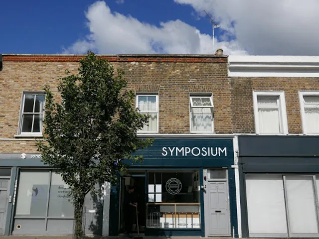 Symposium – Natural Wine Bar, Bottle Shop & Italian Kitchen
