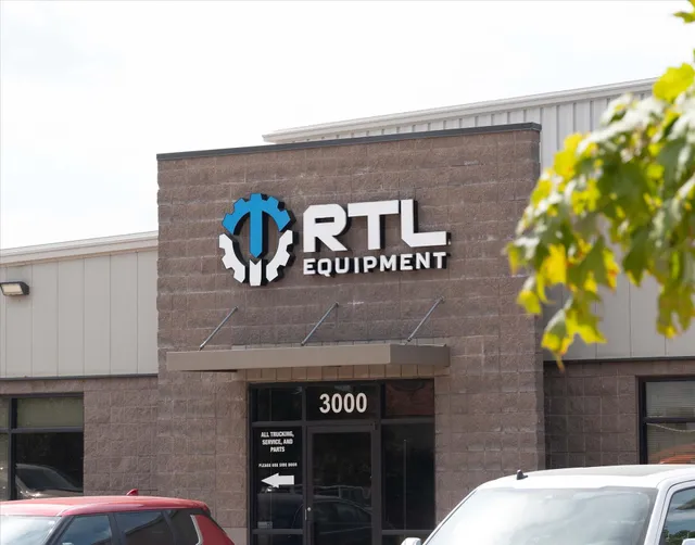 Signature Signs and Graphics