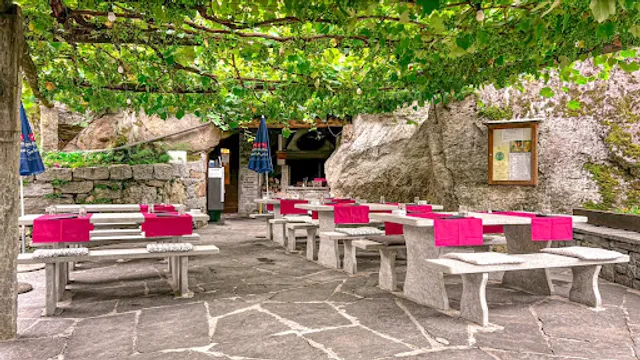 Osteria Grotto Sprüch