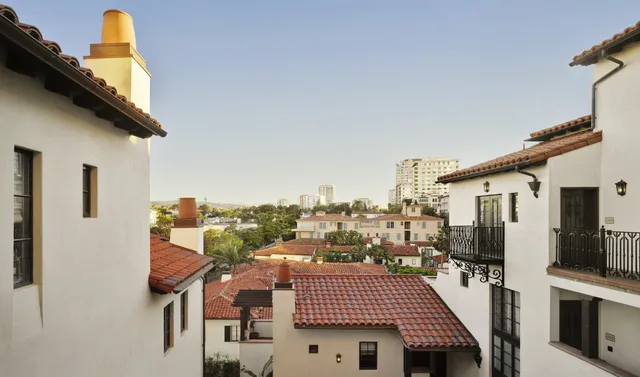 Plaza La Reina Hotel