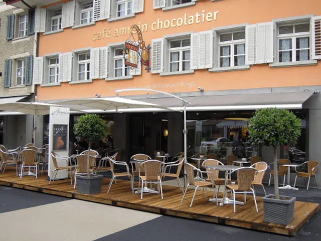 Café AMREIN Chocolatier/ Ursprungs Haus der Willisauer Ringli