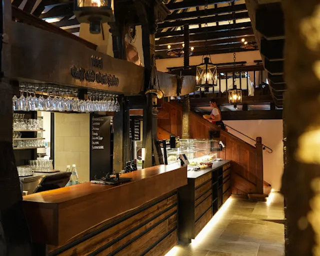 Fuhrgassl-Huber, Weingut und Buschenschank