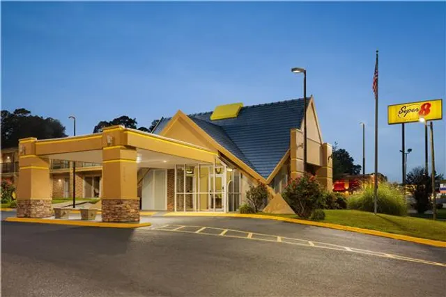 Super 8 by Wyndham Macon GA
