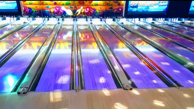 Riviera Lanes