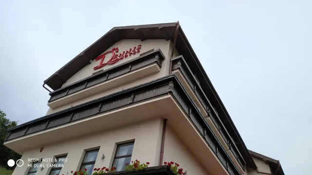 Hotel & Restaurant DENNIS