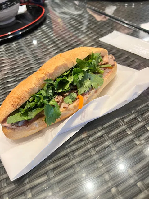 アジアン・ダイニング