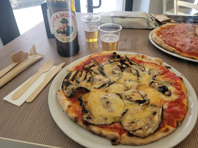 Pizza fantasy di Olivieri Daniele via Nizza 342/D