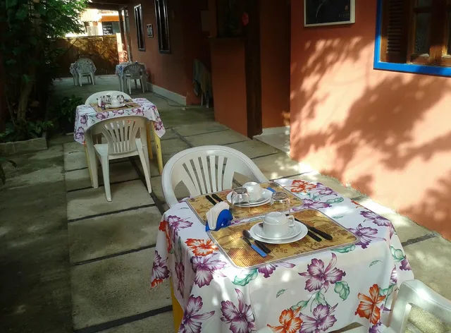 Flores de Búzios Suítes