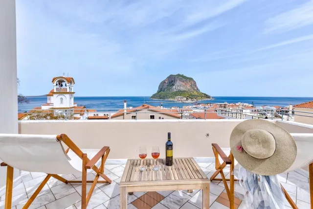 Monemvasia Modern Flats