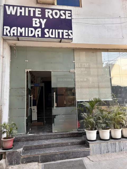 Hotel Ramida Suites