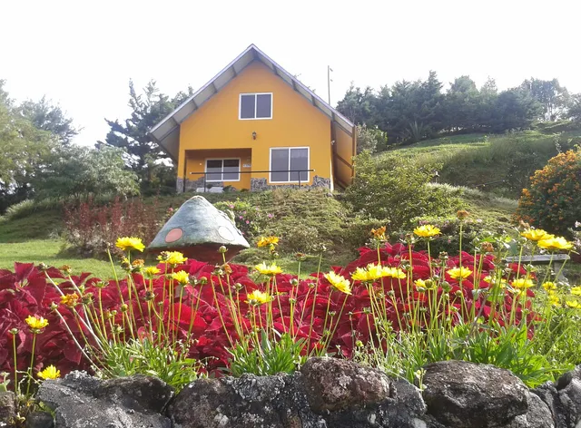Cabañas El Parador y Café Mirador El Parador.