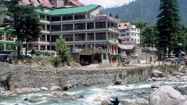 Hotel Dreamland Riverside (old manali)