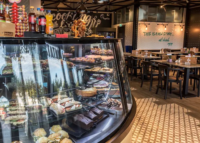 Station Point Snacks