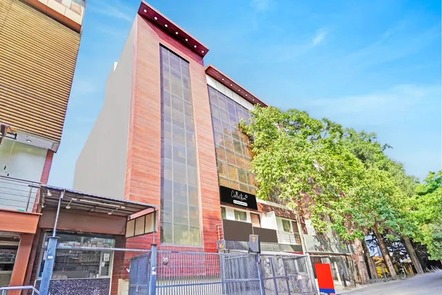 Super Collection O Tilak Nagar Near Pacific Mall formerly Key Rooms