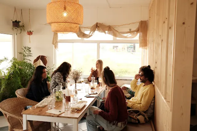 Ponto de Encontro Beach Bar Surf School & Rentals Surf