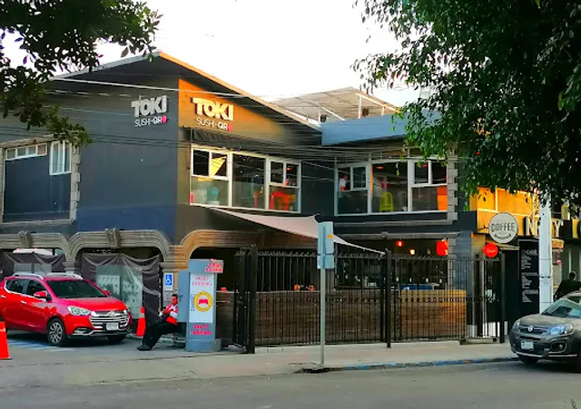 Toki Sushi Jardines de la Hacienda