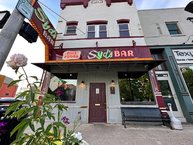 Syd's Fine Food and Spirits