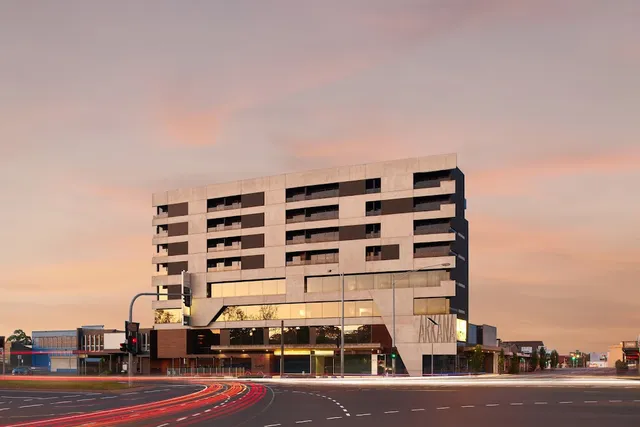 Dandenong Central Apartment Hotel