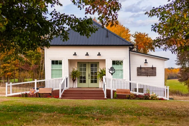 Gran's Place/Irvin Schoolhouse Venue Rental