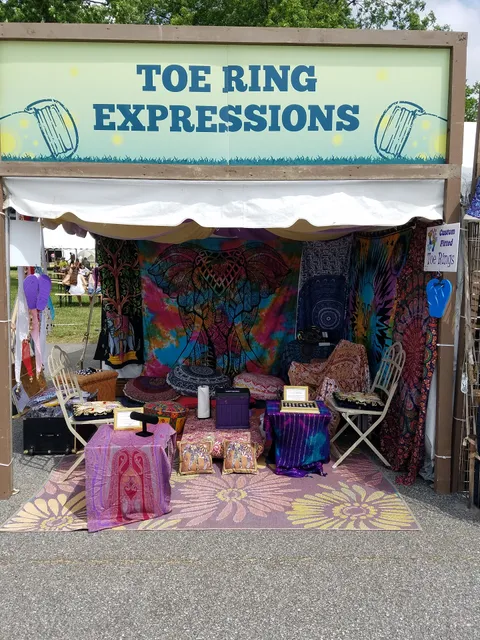Toe Ring Expressions