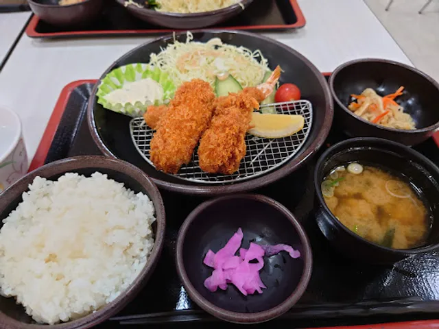 ワイズキッチン ヨシヅヤ新稲沢店