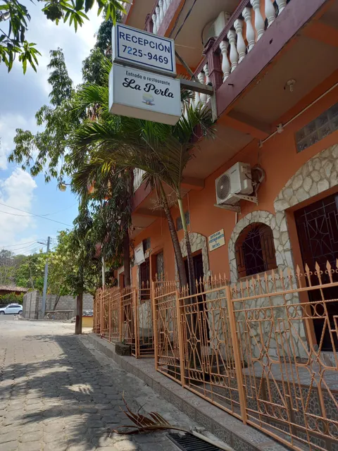 Hotel y Restaurante La Perla