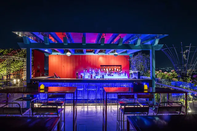 ZING - SkyBar + Lounge