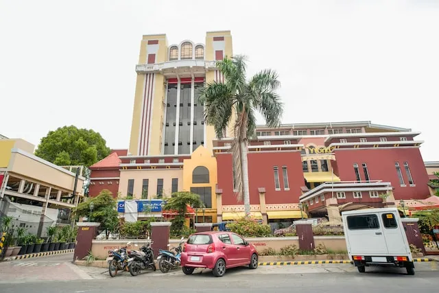 Capital O 460 World Palace Hotel