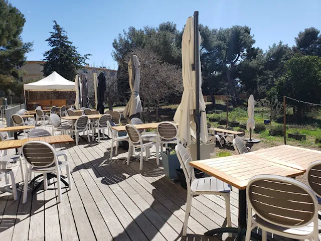 Restaurant bistronomique - Les Jardins du Cloître de Marseille