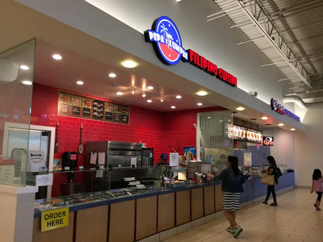 Pepa's Lumpia Filipino Cuisine--Outlet Collection Way