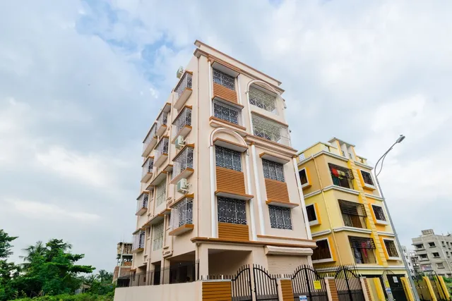 OYO Hotel Residencia Near Rdb Cinemas