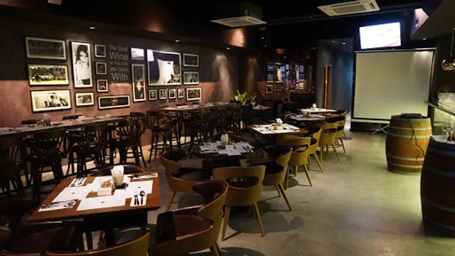 Vino Wine Bar & Restaurant