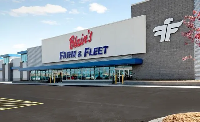Blain's Farm & Fleet - Davenport, Iowa