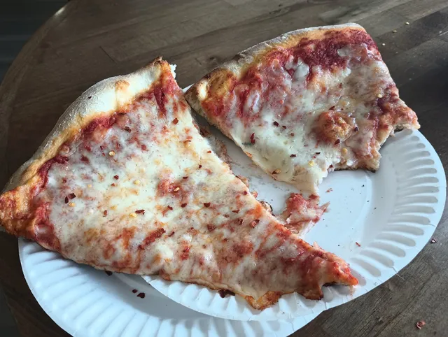 Lorenzo's New York Pizzeria