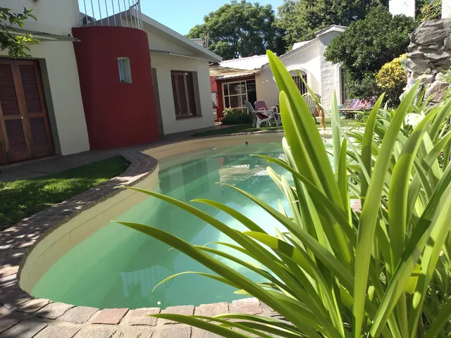 Temporario Mujer Urbana (kempes, Aeropuerto, Complejo Feriar) disponible hasta 5 personas