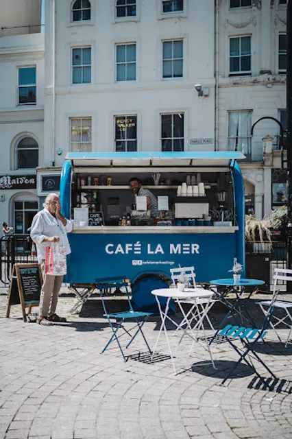 Cafe La Mer