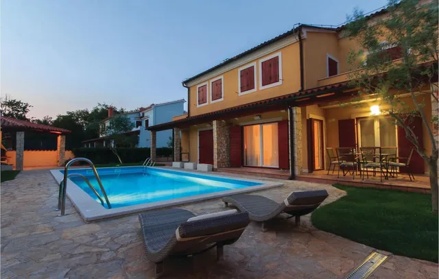 Golden Olive Apartment